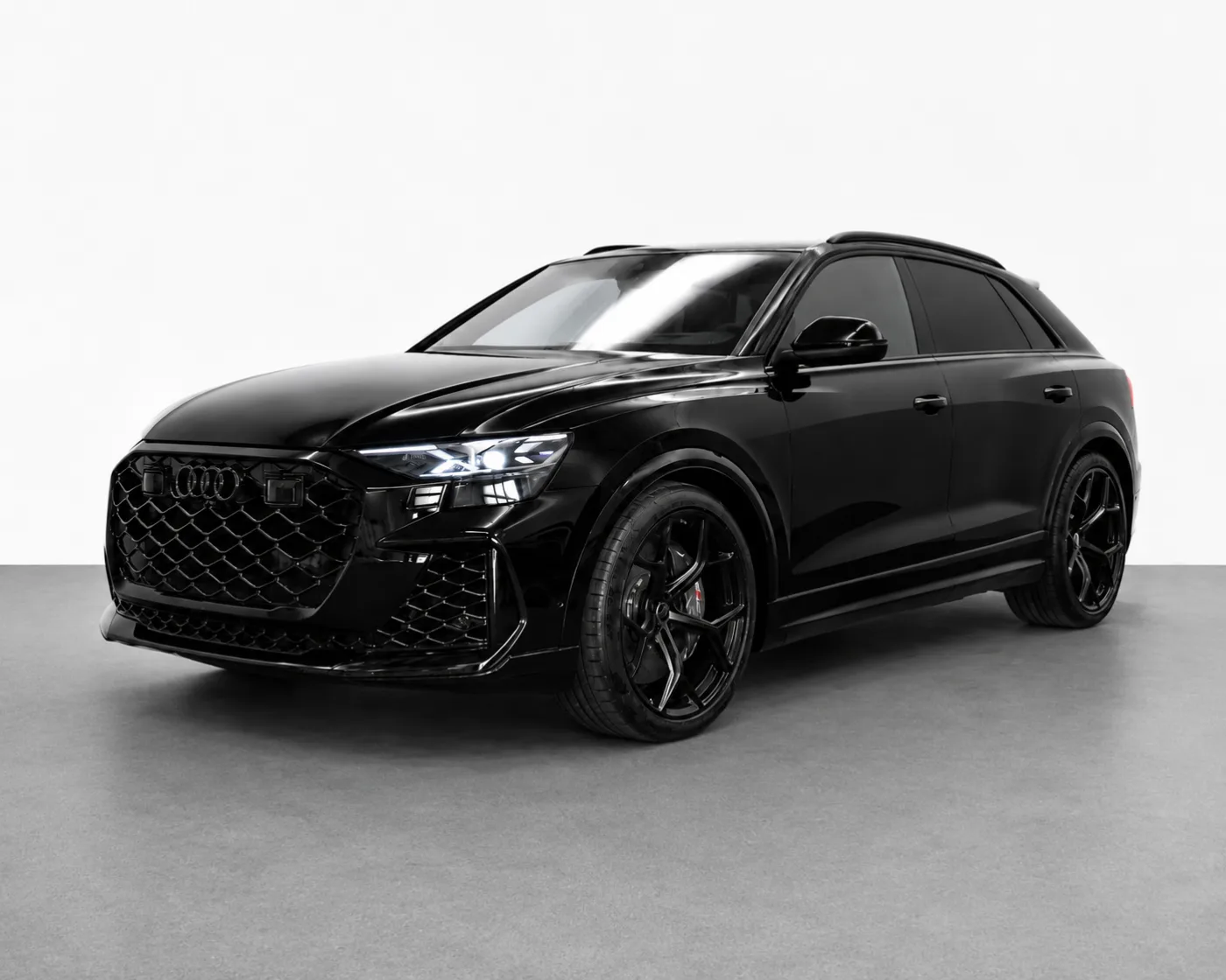 Audi RSQ8 Performance
